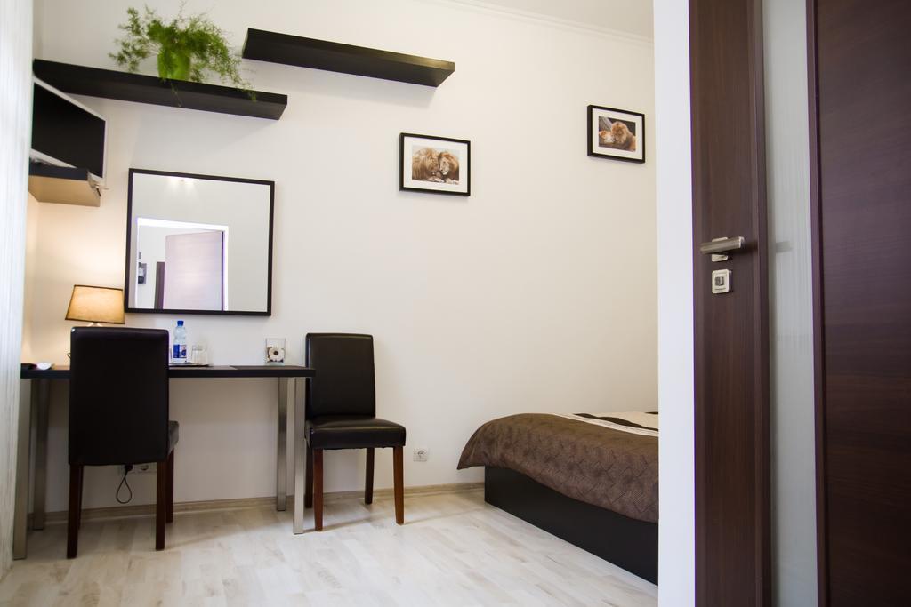 Leo Apartment 브라티슬라바 외부 사진