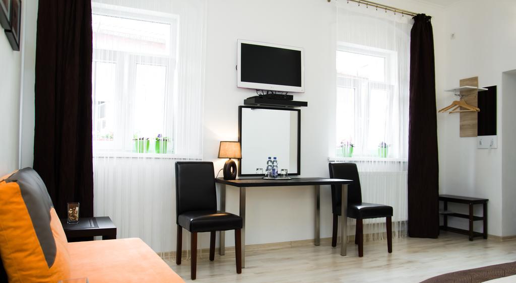 Leo Apartment 브라티슬라바 외부 사진