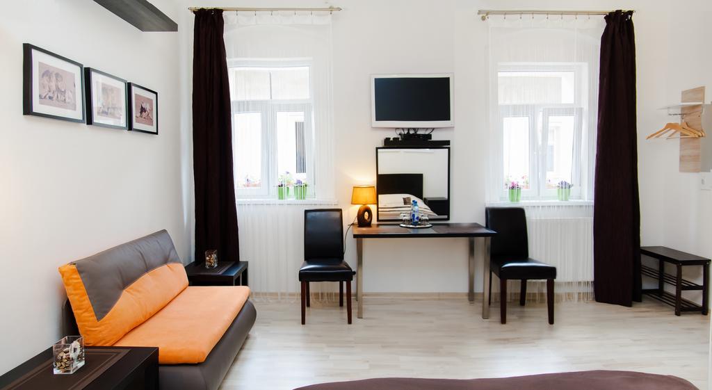 Leo Apartment 브라티슬라바 외부 사진