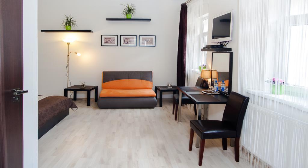 Leo Apartment 브라티슬라바 외부 사진