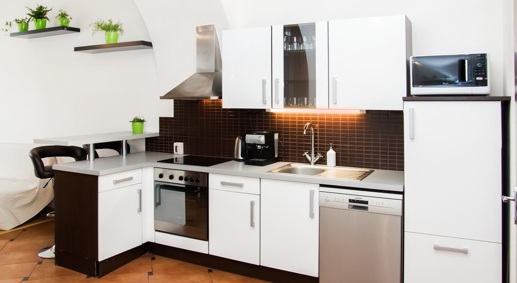 Leo Apartment 브라티슬라바 외부 사진