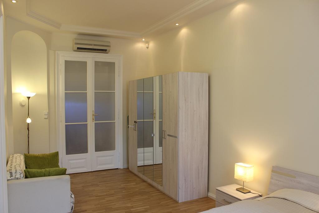 Leo Apartment 브라티슬라바 외부 사진